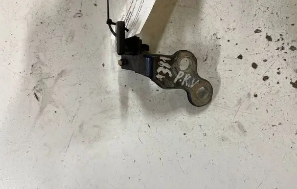 Ford Focus Front door upper hinge A22801 XS4A 2239