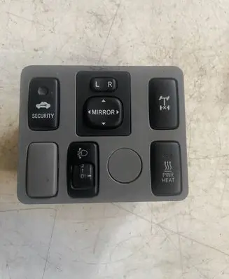 Toyota Hilux (AN10, AN20, AN30) A set of switches 183574