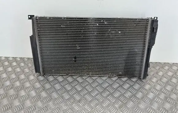 BMW 1 F20 F21 Coolant radiator 7600511
