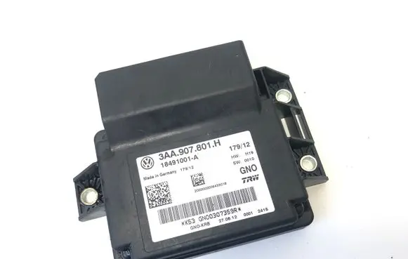 Volkswagen PASSAT B7 Hand brake control module 3AA907801H 18491001A