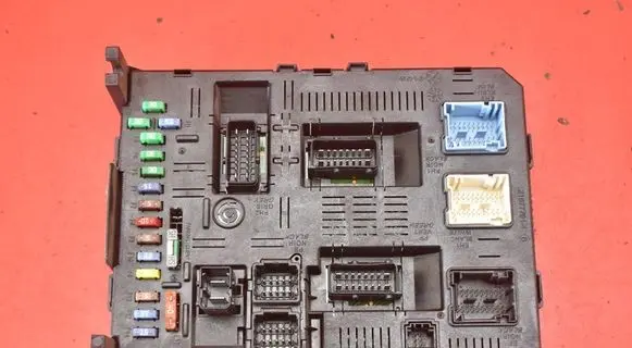 Citroen C4 I Fuse box set 281171702B