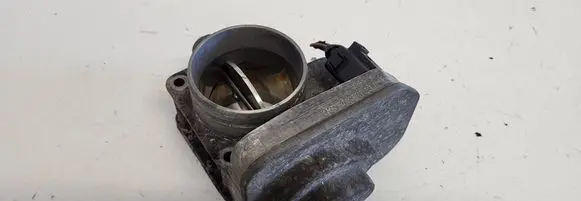 Volkswagen Caddy Throttle valve 038128063J
