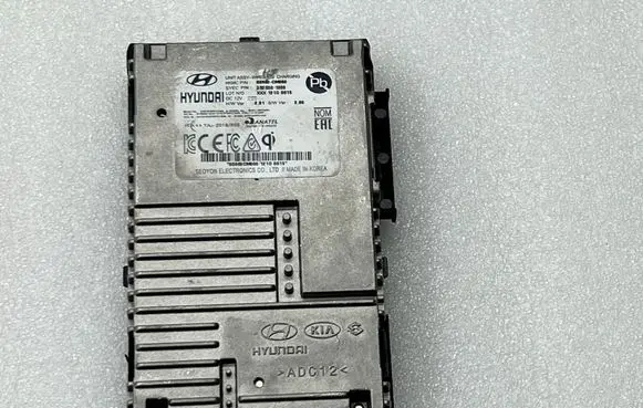 Hyundai Kona I Wireless charging module 95580CM000