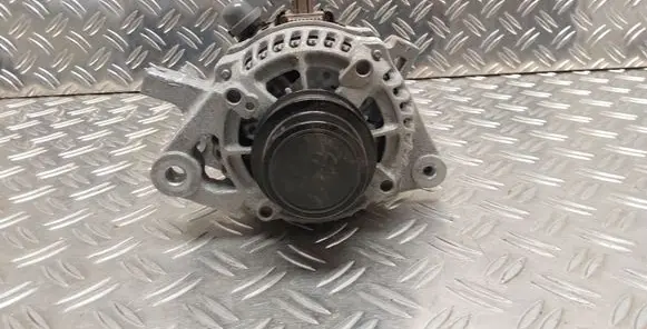 Toyota Yaris Generator/alternator 270600Y160