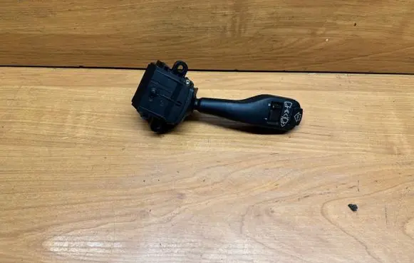 BMW 5 E39 Wiper control stalk 8375407 01204010