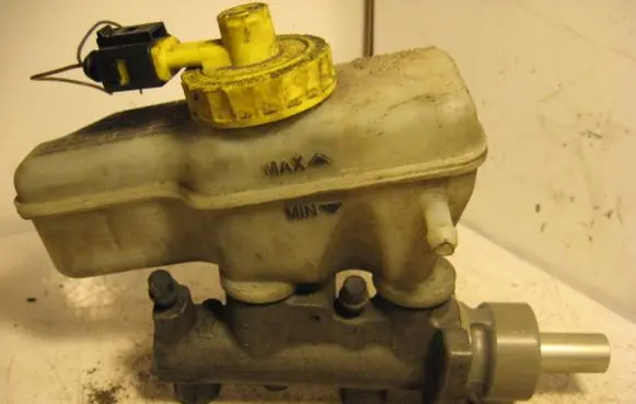 Audi A3 S3 8L Master brake cylinder BOSCH23311967