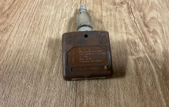 Opel Insignia A Tire pressure sensor 13327259