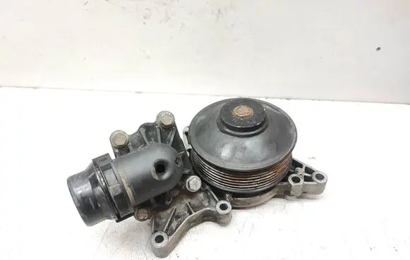 BMW 5 F10 F11 Water pump