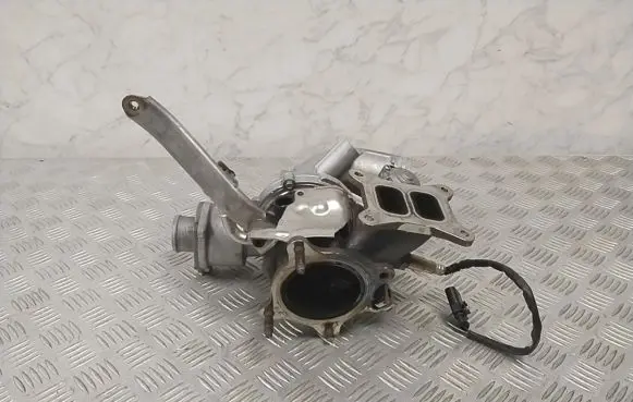 Audi A5 8T 8F Turbo 06L145654A