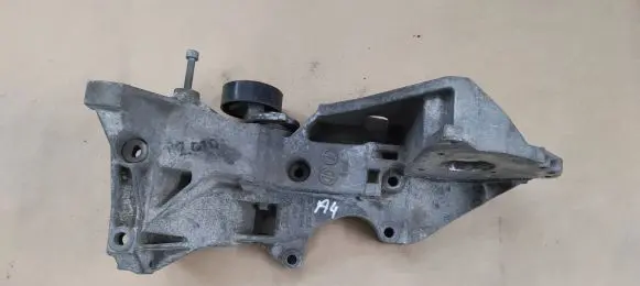 Audi A4 S4 B8 8K Generator/alternator bracket 03L903143
