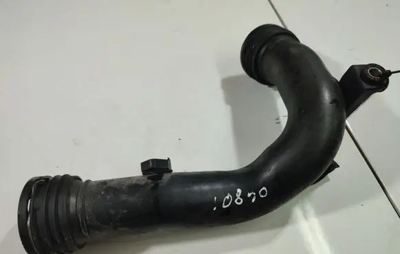 Volkswagen Golf V Intercooler hose/pipe 1K0145762L