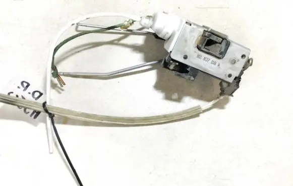 Audi A4 S4 B5 8D Front door lock 8d1837016a