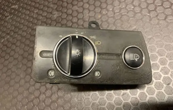 Mercedes-Benz E W211 Light switch 2115450104 04056000