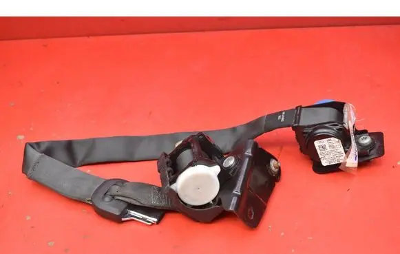 Ford Mondeo MK I Front seatbelt DP53F613F73AV