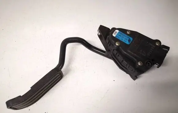 Seat Alhambra (Mk1) Accelerator throttle pedal 7M1723507A