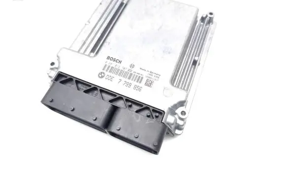 BMW 5 E60 E61 Engine control unit/module 7799856 0281012707