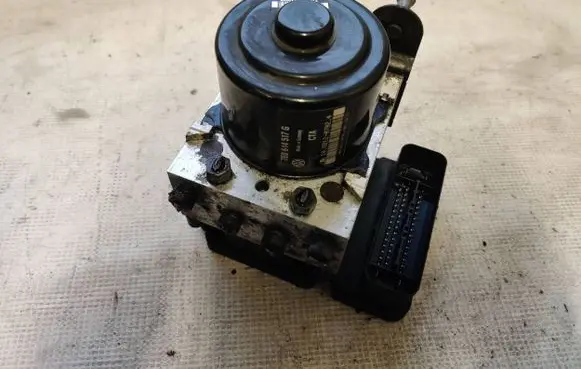 Volkswagen Transporter - Caravelle T5 ABS Pump 7E0614517G 7E0907379J