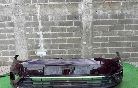Volkswagen Golf VII Front bumper 