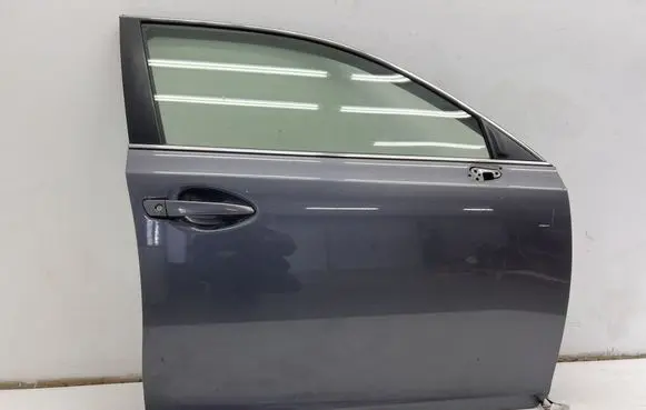 Lexus CT 200H Front door 