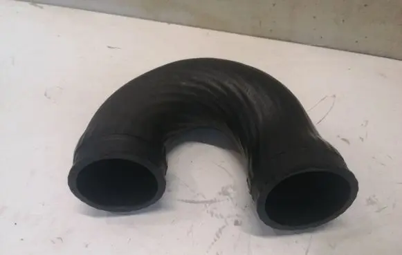 Audi A4 S4 B5 8D Intercooler hose/pipe 059145834