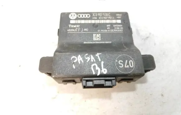 Volkswagen PASSAT B6 Gateway control module 3C0907951A 3C0907530C