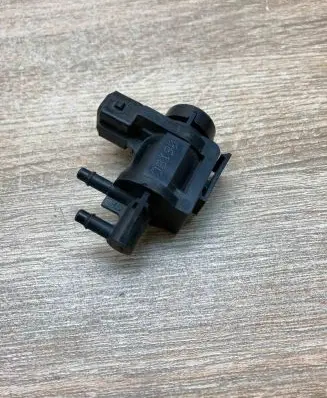 Skoda Octavia Mk2 (1Z) Turbo solenoid valve 1J0906283A