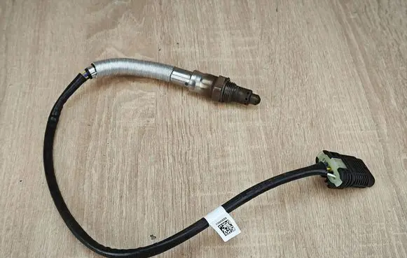 BMW 8 G16 Lambda probe sensor 8689862