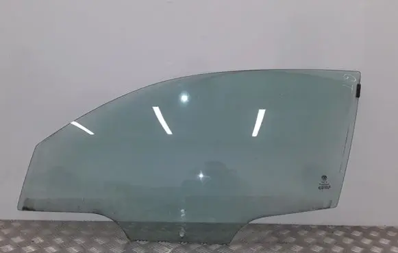 Alfa Romeo 147 Front door window/glass (coupe) 43R001582 AS2M3240DOT682