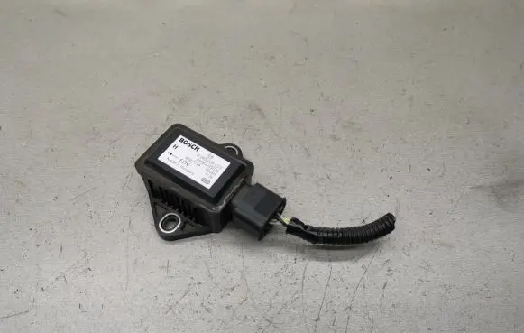 Toyota Avensis T250 ESP acceleration yaw rate sensor 0265005273 8918305020