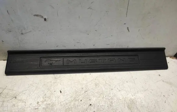 Ford Mustang VI Front sill trim cover FR3B6313222AD