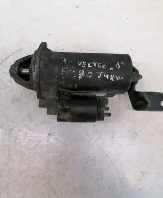 Opel Zafira A Starter motor