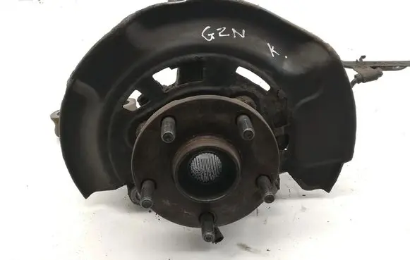 Toyota Verso-S Front wheel hub 