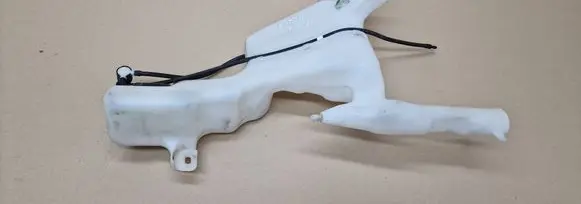 Ford Fiesta Windshield washer fluid reservoir/tank 8A6117B613AD