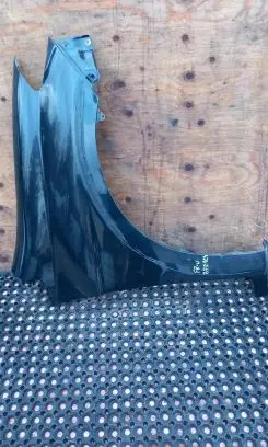 Honda FR-V Fender