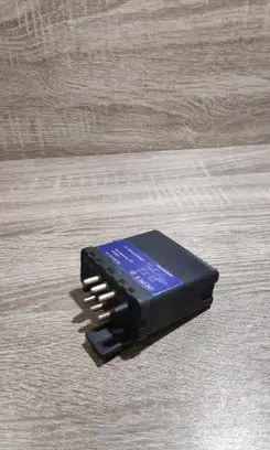 BMW 3 E30 Glow plug pre-heat relay 2241241 415202002
