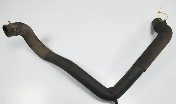 Mercedes-Benz A W169 Engine coolant pipe/hose A1695010182