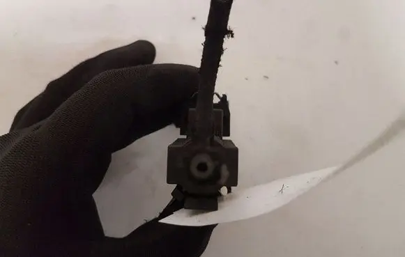 BMW 3 E46 Turbo solenoid valve 72234100 1742712