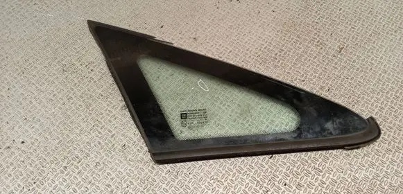 Opel Corsa D Front triangle window/glass 