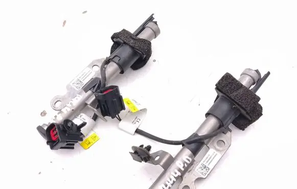 Volvo V60 Bonnet Pedestrian Airbag Actuator P031468156 P031468155