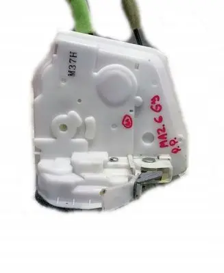 Mazda 6 Front door lock