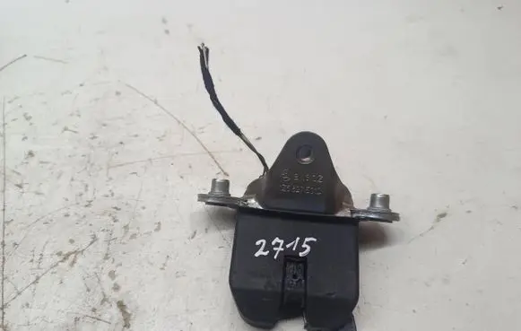Skoda Octavia Mk2 (1Z) Tailgate/trunk/boot lock/catch/latch 1Z5827501D
