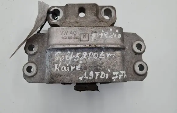Volkswagen Golf V Engine mount bracket 1K0199555M 1K0199555