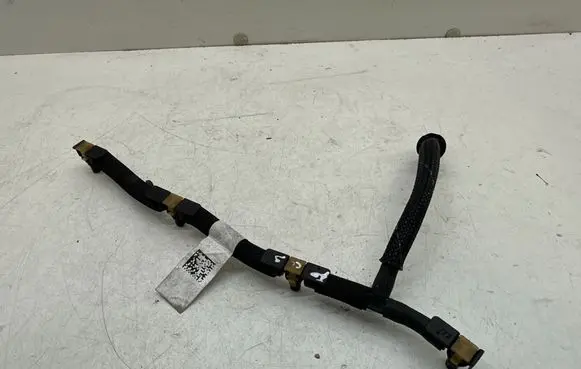 Ford Focus Fuel line pipe 9826329680