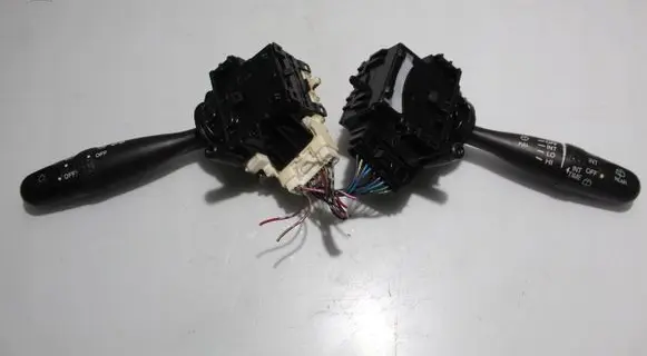 Suzuki Grand Vitara II Light switch