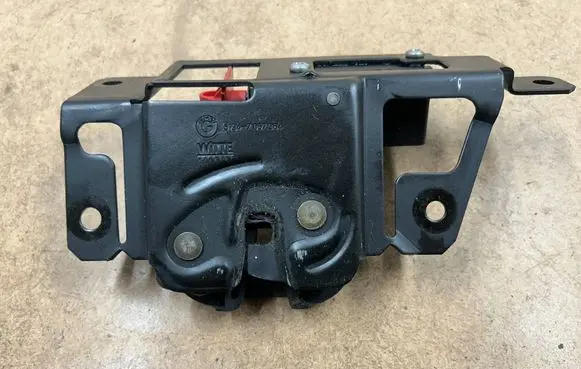 BMW 3 E46 Tailgate/trunk/boot lock/catch/latch 51247057364 7057364 51247201561
