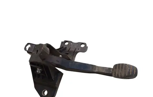 Opel Movano B Clutch pedal 070112G