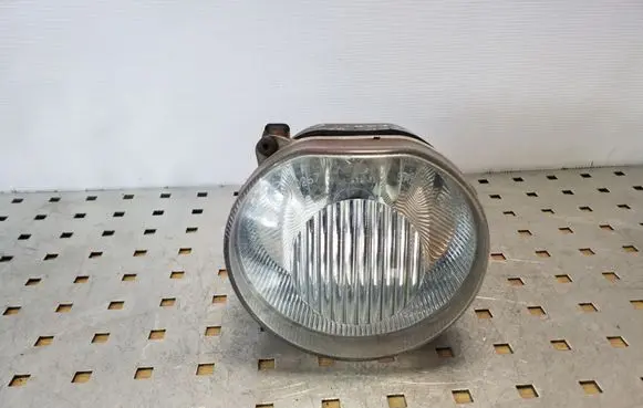 Jeep Cherokee III KJ Front fog light 05120259