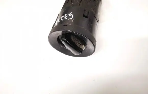 Volkswagen PASSAT B5 Light switch 1c0941531a