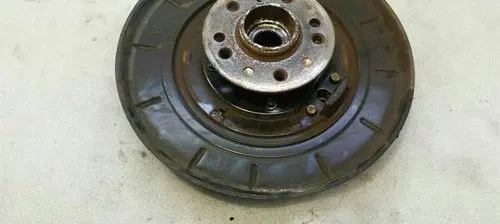 Mercedes-Benz R W251 Rear wheel hub A1643501408