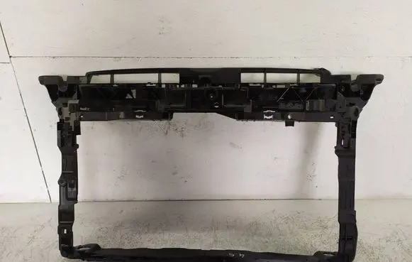 Volkswagen Golf VIII Radiator support slam panel 5N0805594